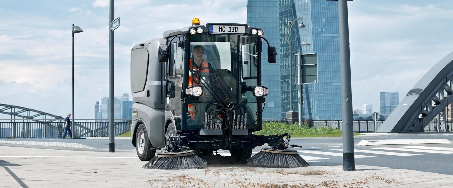 Kommunale Kehrmaschine MC 130