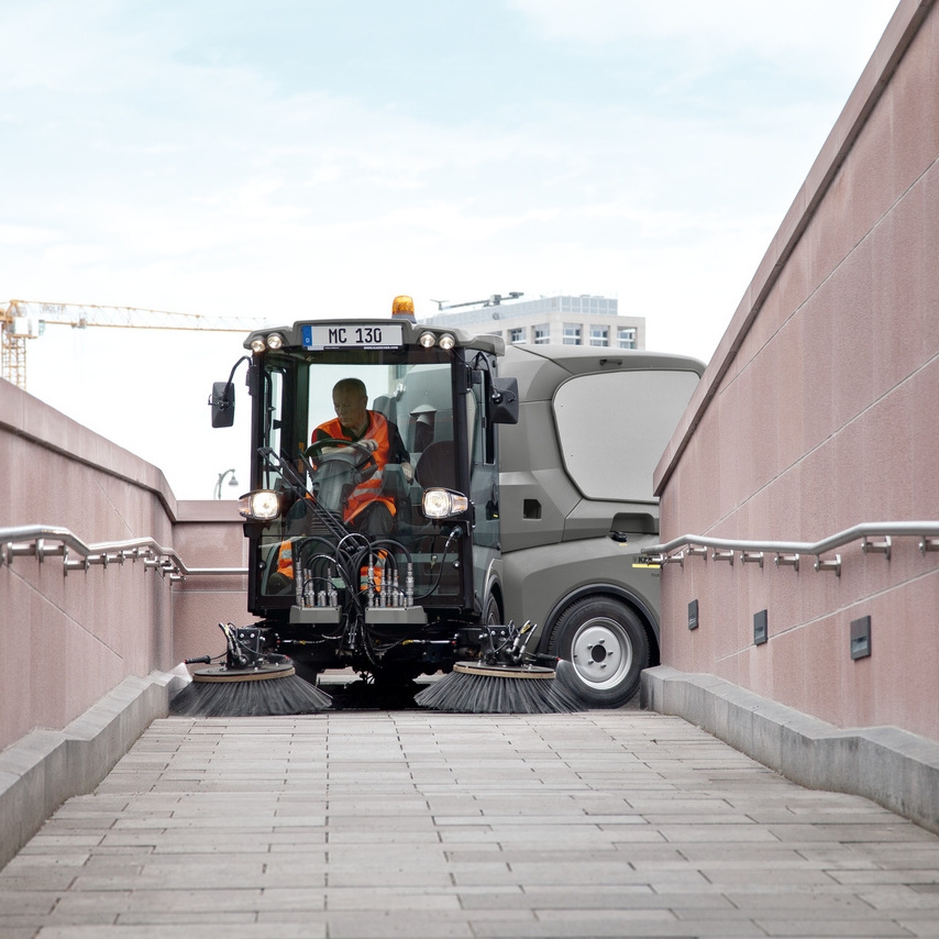 Kehrmaschine MC 130 | Allrounder