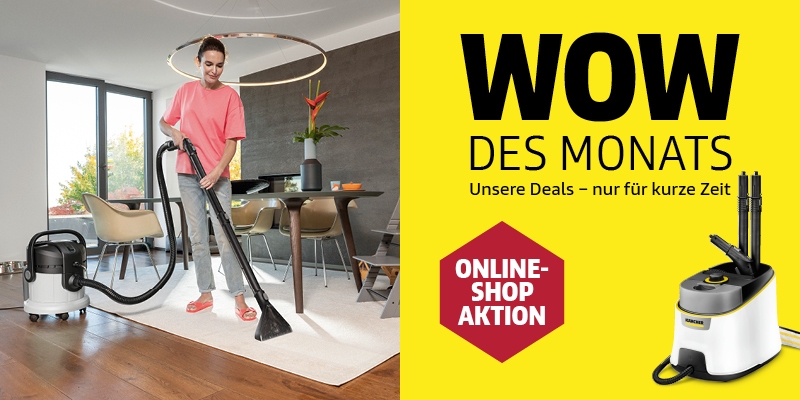 Eine Frau reinigt mit einem Kärcher Waschsauger ihren Teppich.