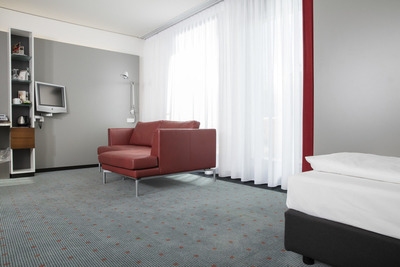 Office_Hotel_empty_plate