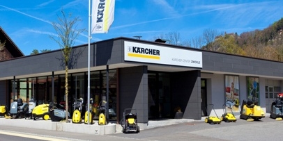Das Kärcher Center Zwickle der Alfred Kärcher GmbH präsentiert moderne Verkaufsräume mit einer Auswahl an ausgestellten Reinigungs- und Gartengeräten