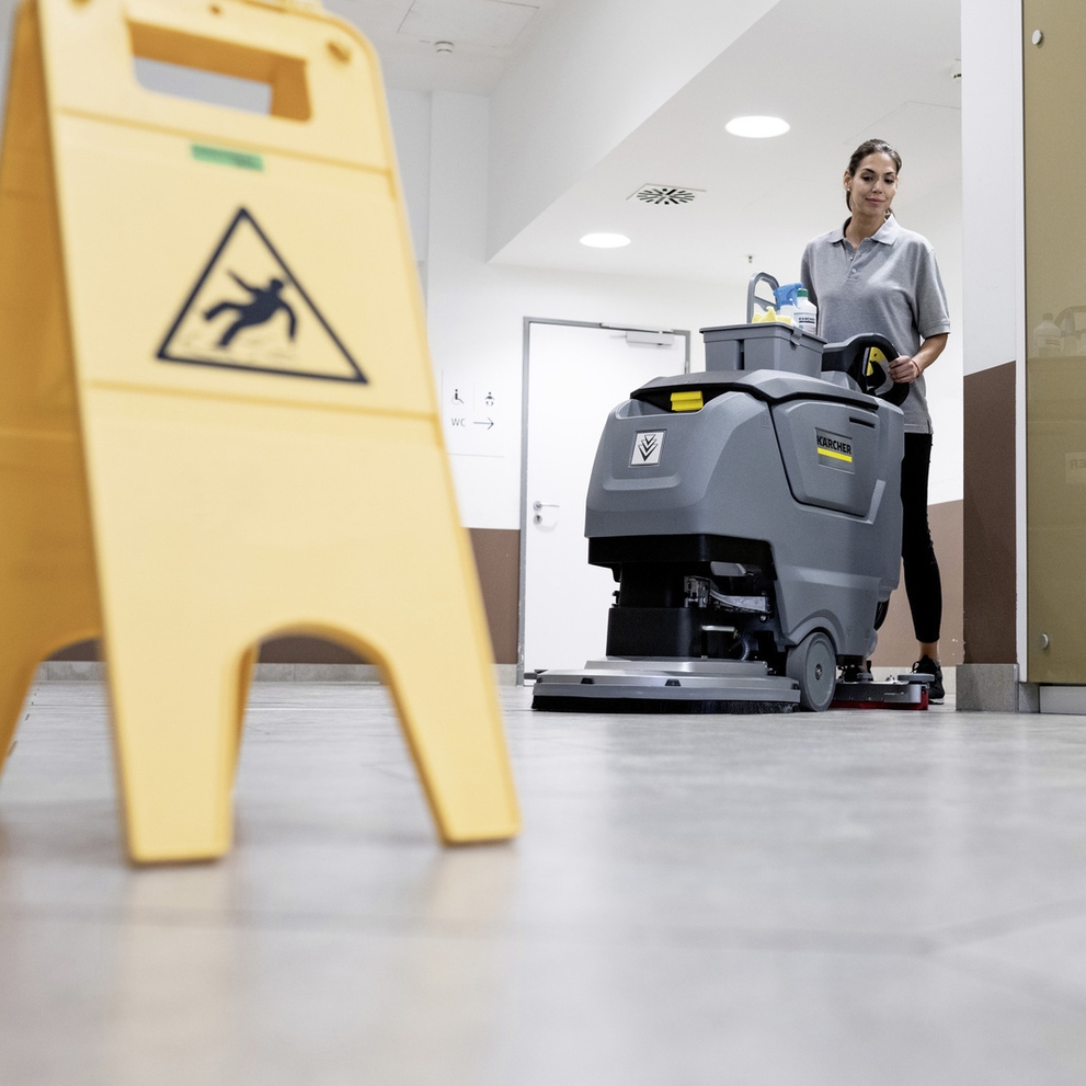 Kärcher schrob-zuigmachines verhuur Kärcher schrob-zuigmachines verhuur