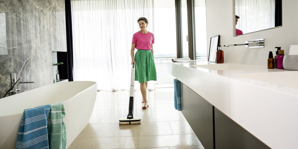 Schone tegelvloer Tegels schoonmaken met een Kärcher stoomreiniger