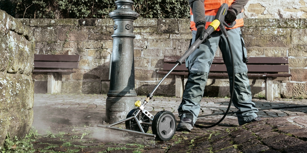 Kärcher onkruidlans WR 50 voor de verdelging van onkruid met heet water