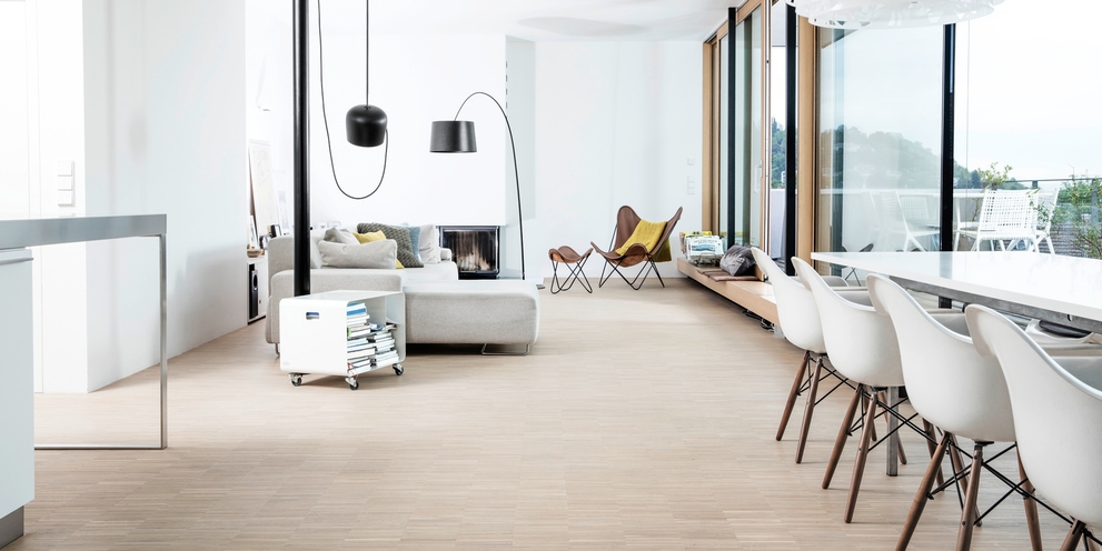 Woonkamer schoonmaken