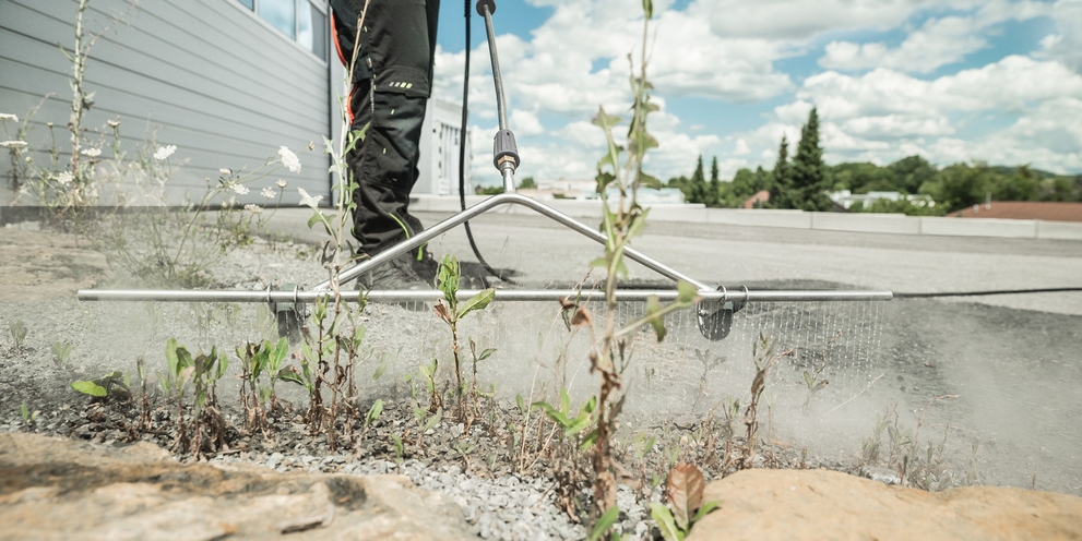 Kärcher onkruidlans WR 100 voor de verdelging van onkruid met heet water
