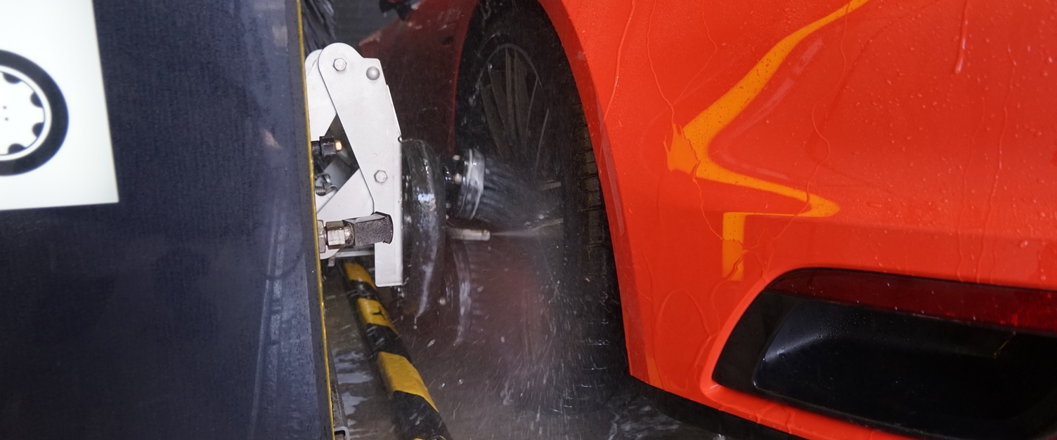 Le système de lavage des roues K!Planet iQ pour un nettoyage efficace des jantes