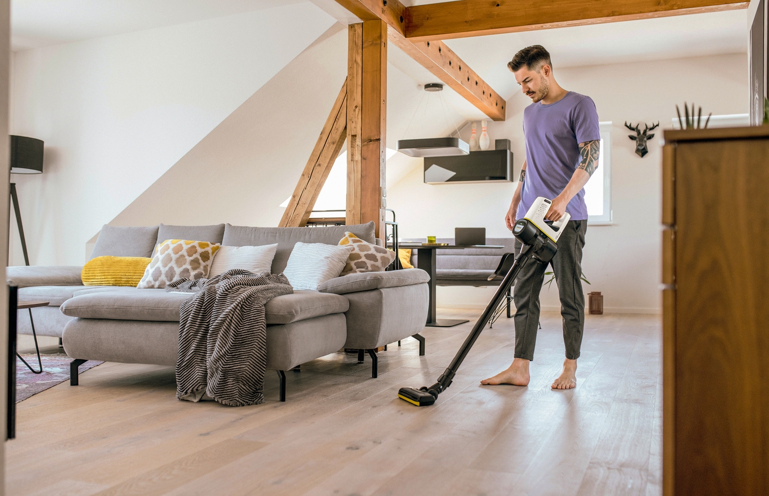 Der kabellose Staubsauger hat viele intelligente Features
