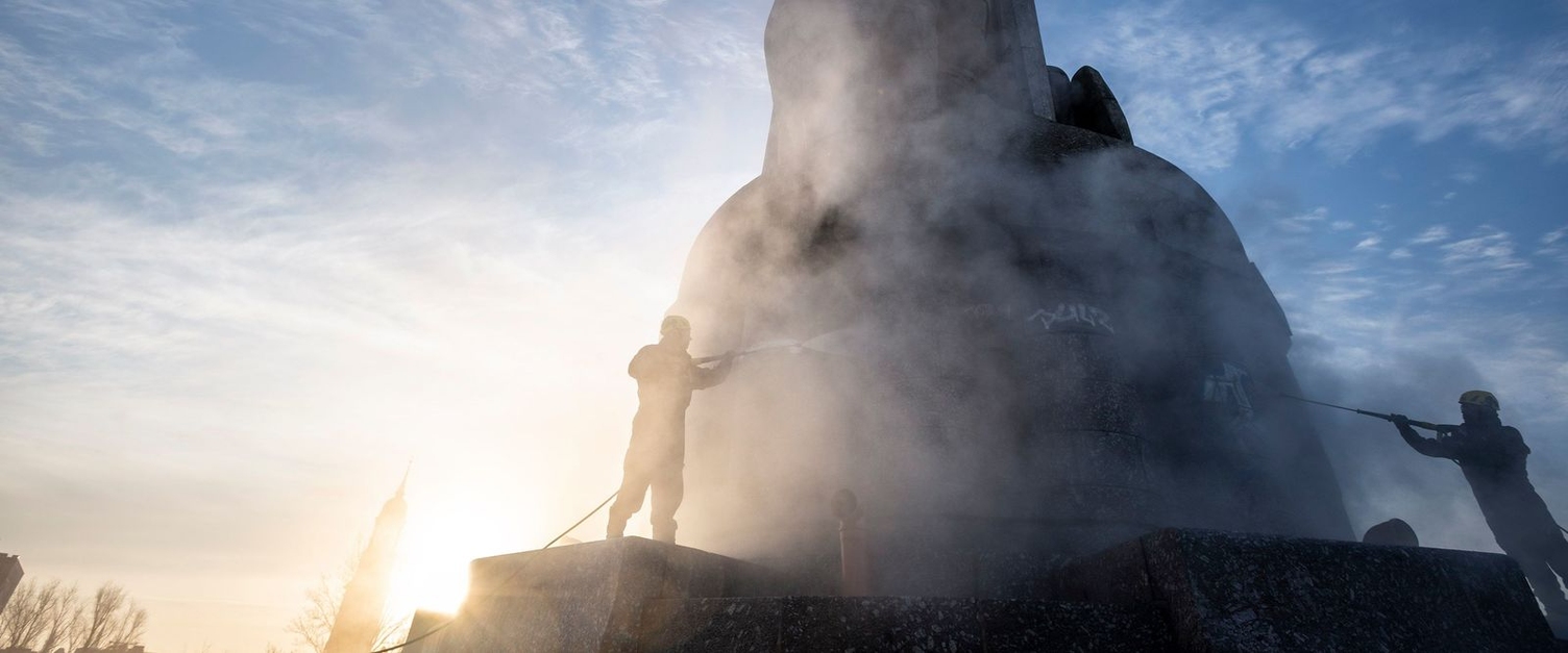 Kärcher reinigte das Bismarck-Denkmal Kärcher reinigte das Bismarck-Denkmal