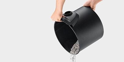 Praktischer Handgriff am Behälter