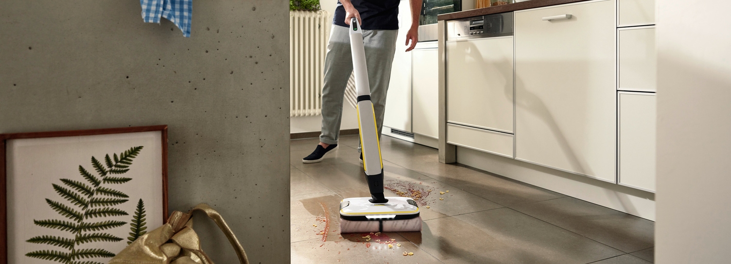 Nettoyage du carrelage avec le nettoyeur de sols de Kärcher