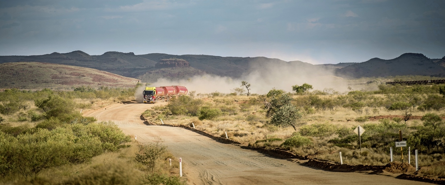 Header_Road_Trains Header_Road_Trains