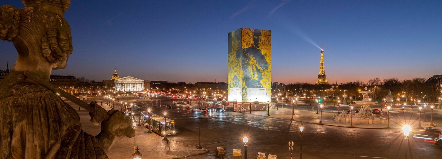 Der Obelisk auf der Place de la Concorde von Kärcher gereinigt