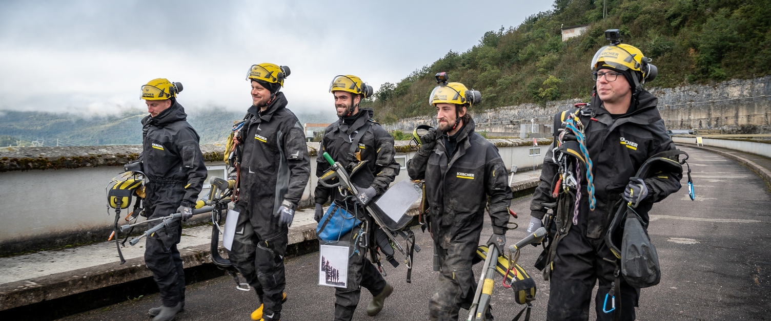 Das Team auf dem Weg zur Arbeit. Das Kärcher-Team auf dem Weg zur Arbeit.