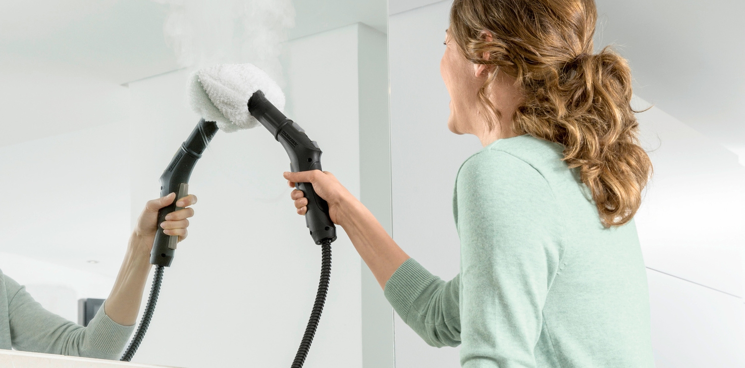 Nettoyage des miroirs avec le nettoyeur vapeur de Kärcher