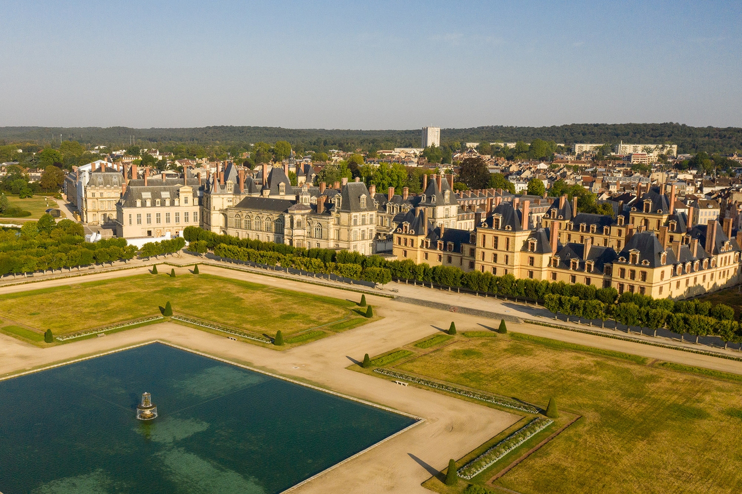 Schloss Fontainebleau Kärcher reinigt das Schloss Fontainebleau