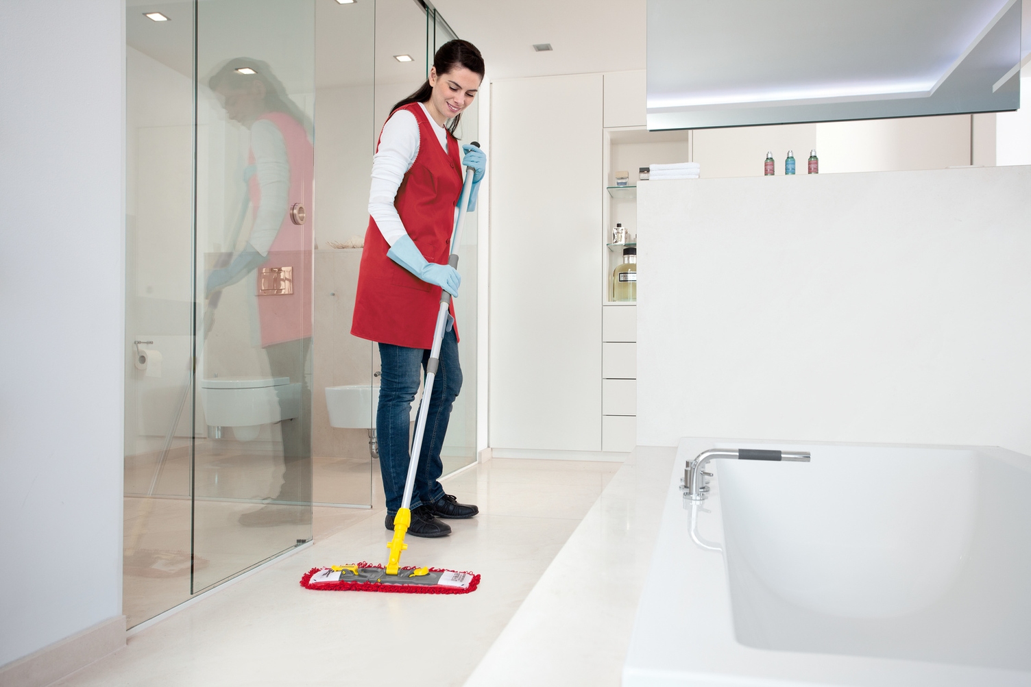Reinigung mit Wechseltuchmethode Hygienische Reinigung mit der Wechseltuchmethode