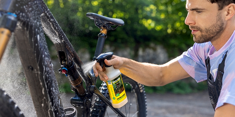 Nettoyage de véhicules et de vélos