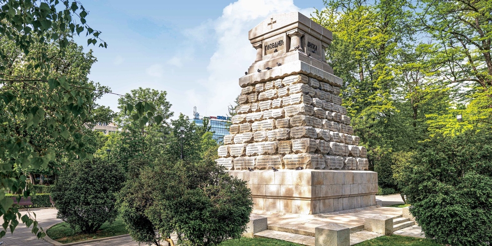 Denkmal erinnert an die Ärzte und medizinischen Mitarbeiter Denkmal erinnert an die Ärzte und medizinischen Mitarbeiter