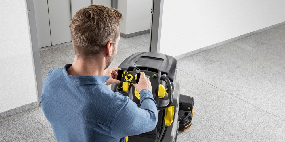 Assistance visuelle à distance pour auto-laveuse Kärcher