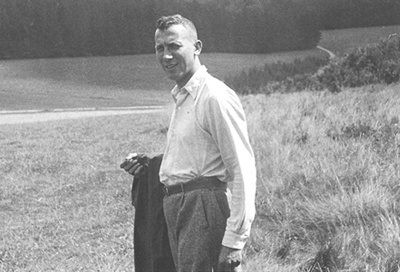1935