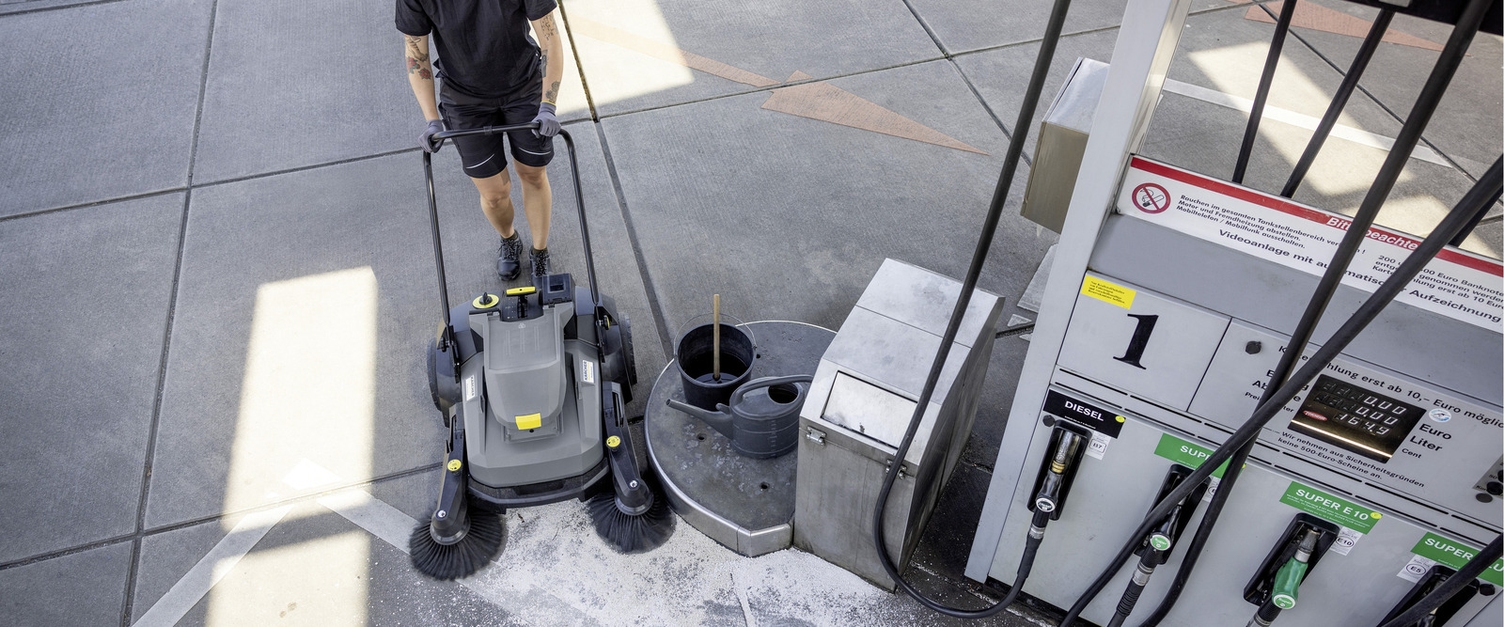 Tankstelle reinigen