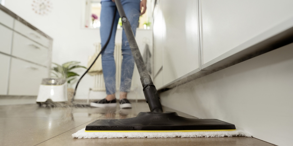 Cleaning tiles