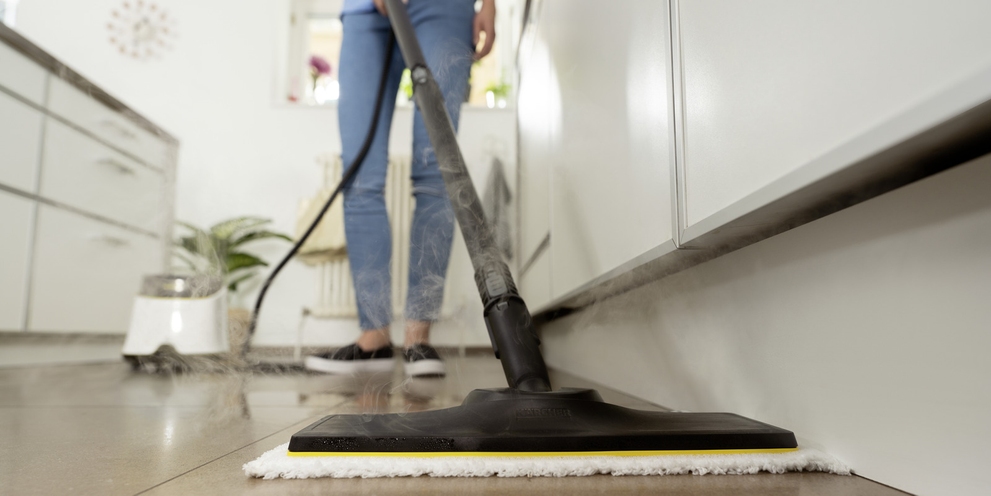 Cleaning tiles