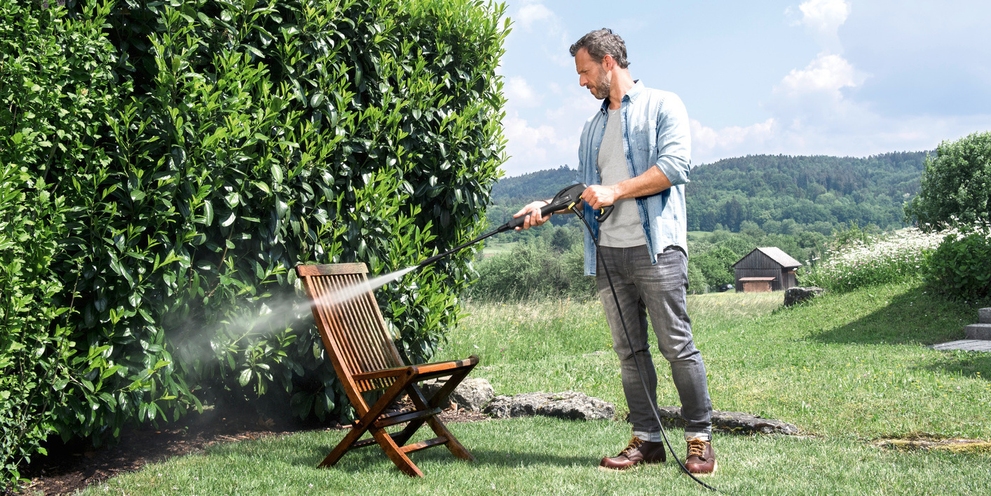Kärcher Tipps: Gartenmöbel reinigen