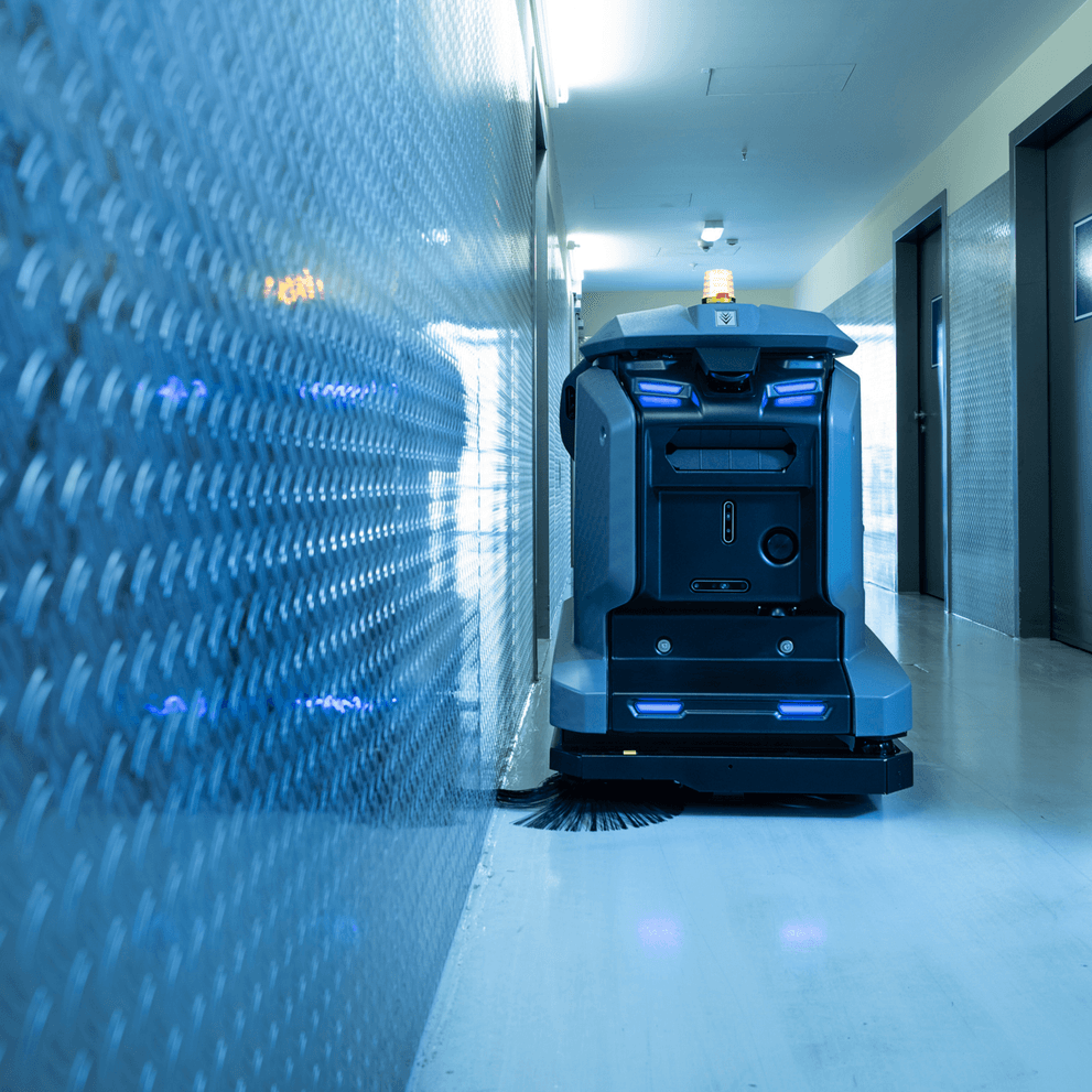 vollautonomer Reinigungsroboter KIRA B 50