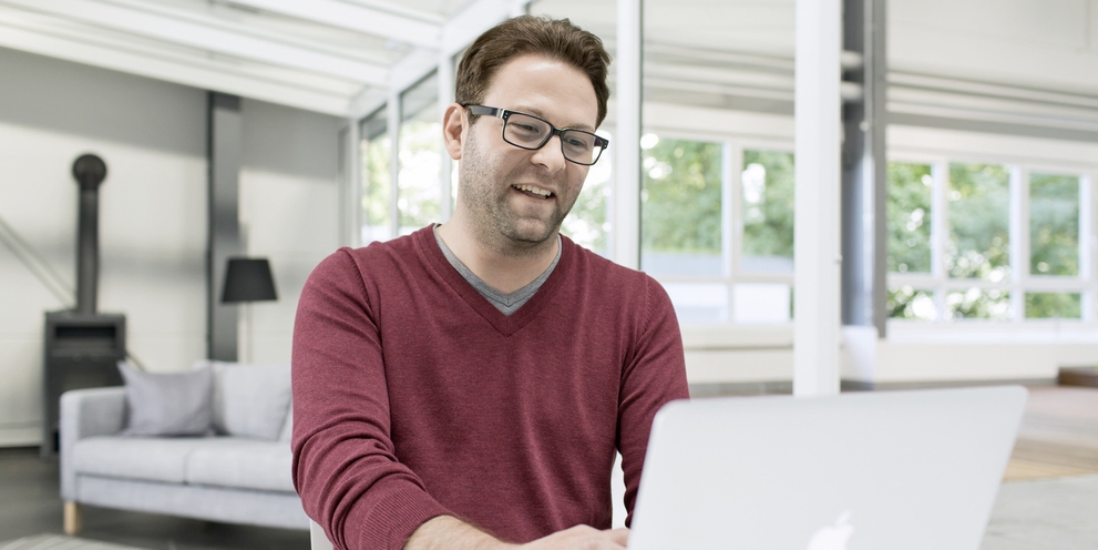 Mitarbeiter am Computer