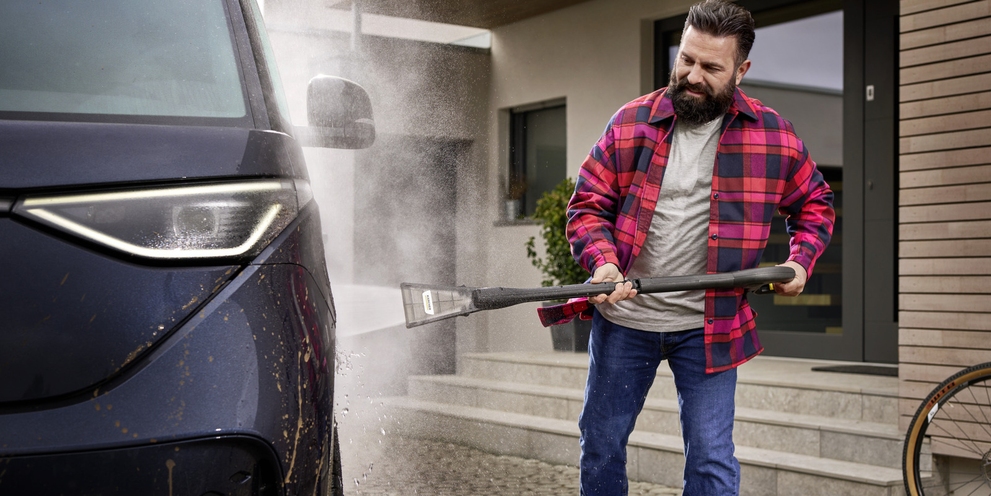 Kärcher Tipps: Vorreinigung bei der Autowäsche