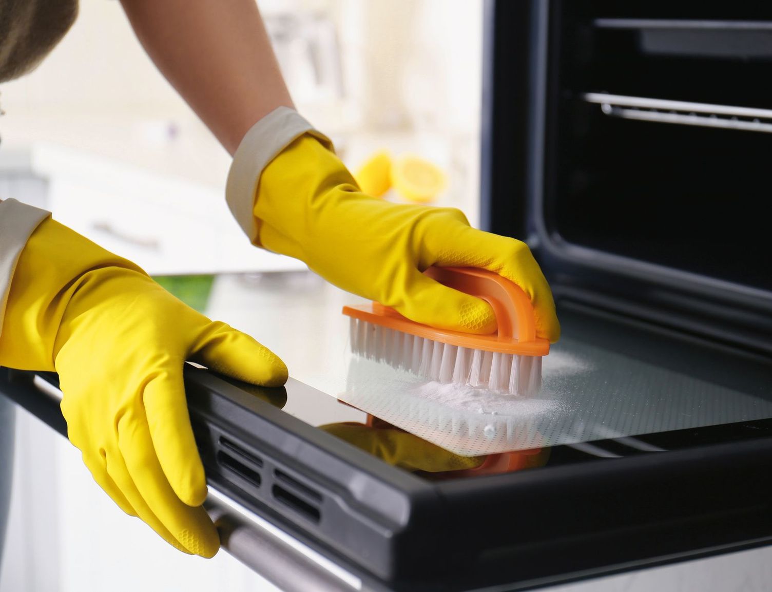Cleaning the oven with household remedies Kärcher tip: Cleaning the oven with household remedies