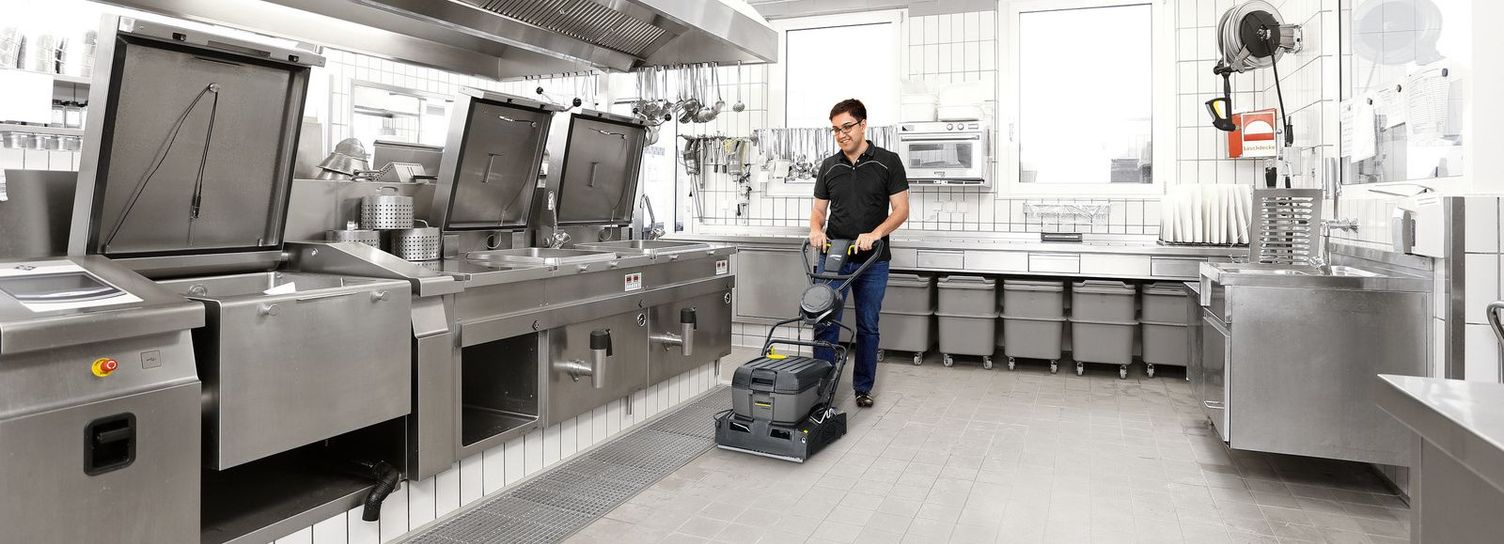 Kitchen cleaning: The floor Kitchen cleaning: The floor