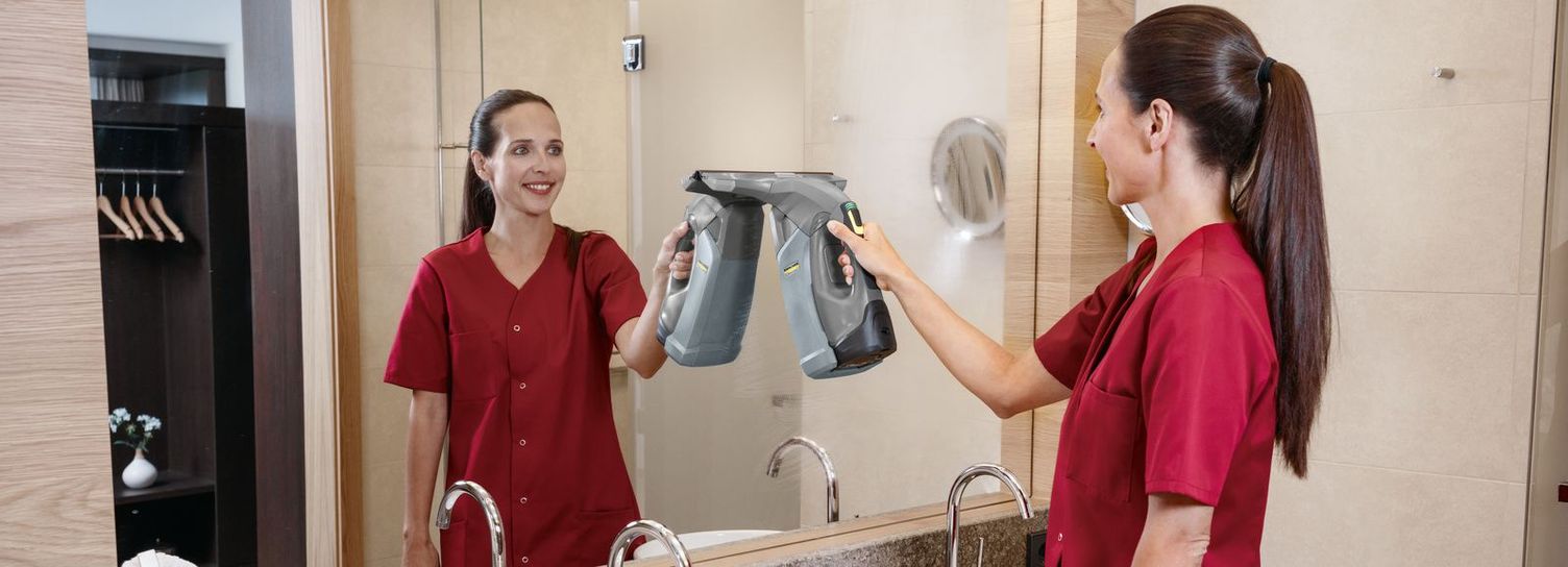 Cleaning with window and surface vacuum cleaners