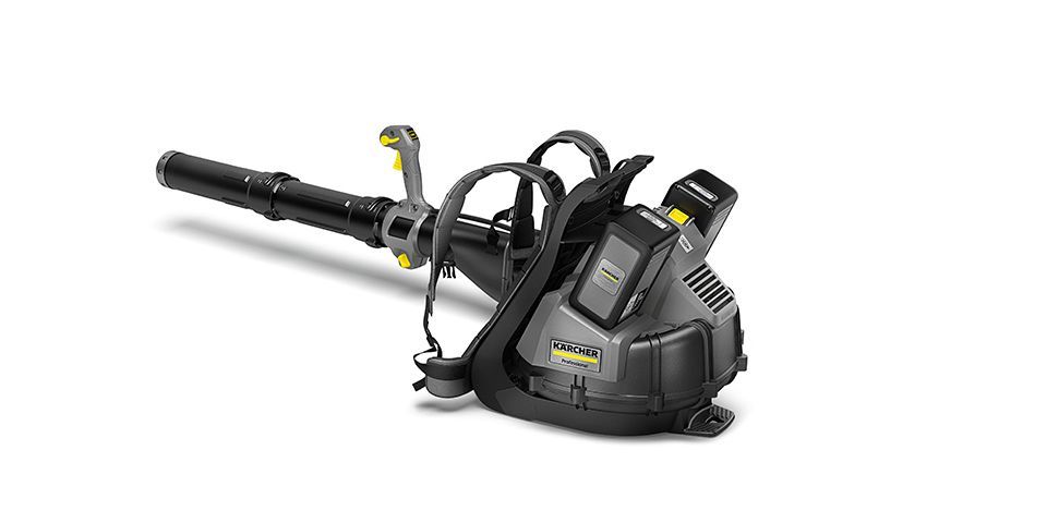 Backpack leaf blower carousel