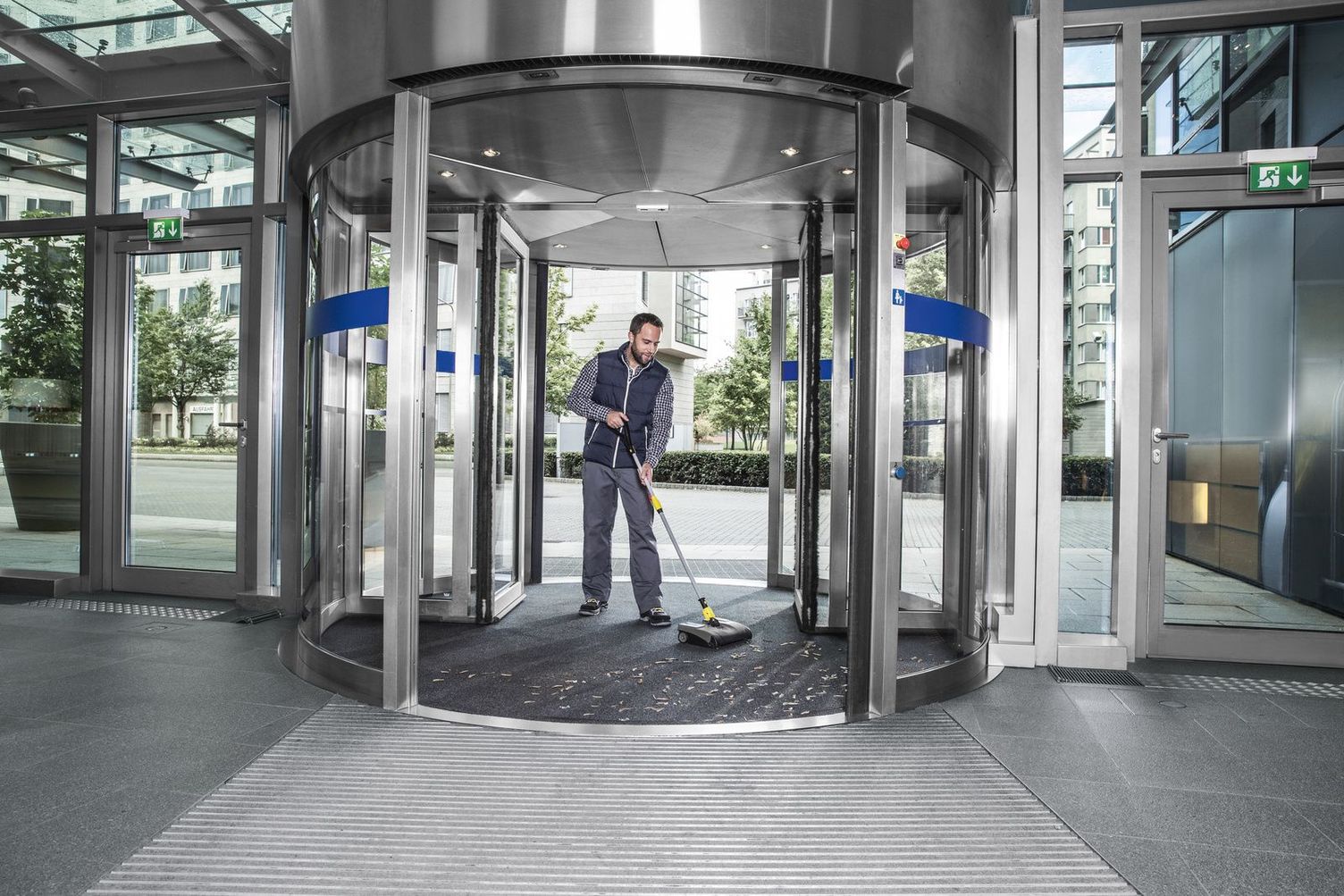 Preventing damage to floor coverings