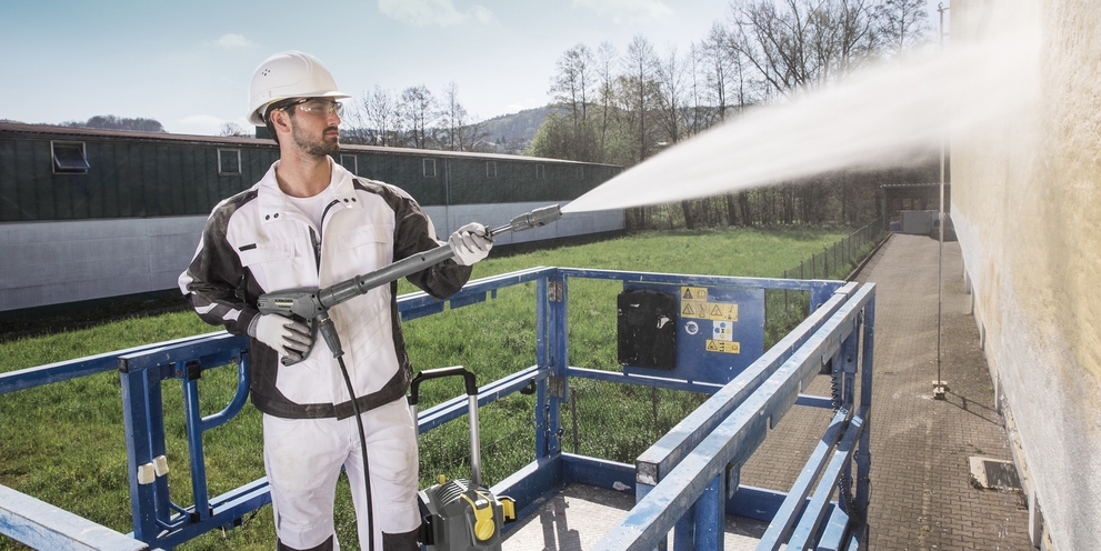Facade cleaning Facade cleaning