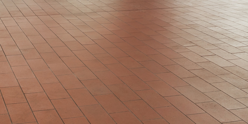 Cleaning and maintaining ceramic tiles Cleaning and maintaining ceramic tiles
