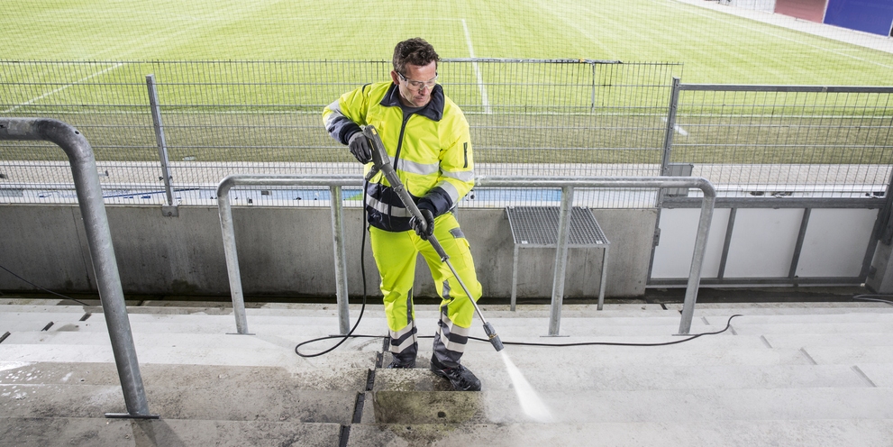 Cleaning of sports facilities Cleaning of sports facilities