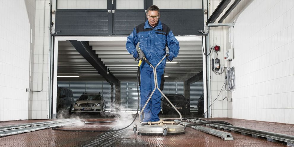 Cleaning wash halls Cleaning wash halls