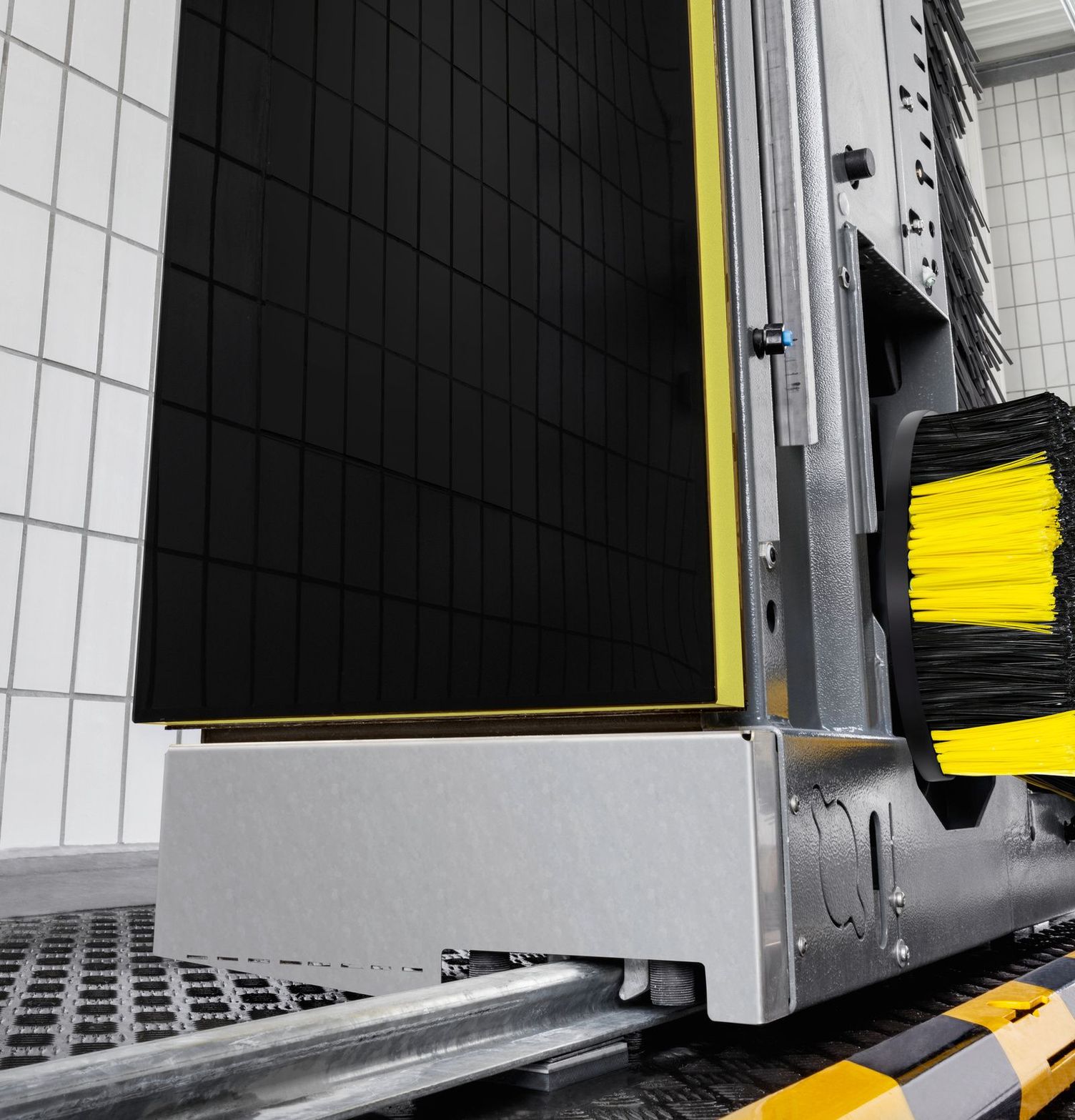 Cleaning light barriers, sensors and running rails