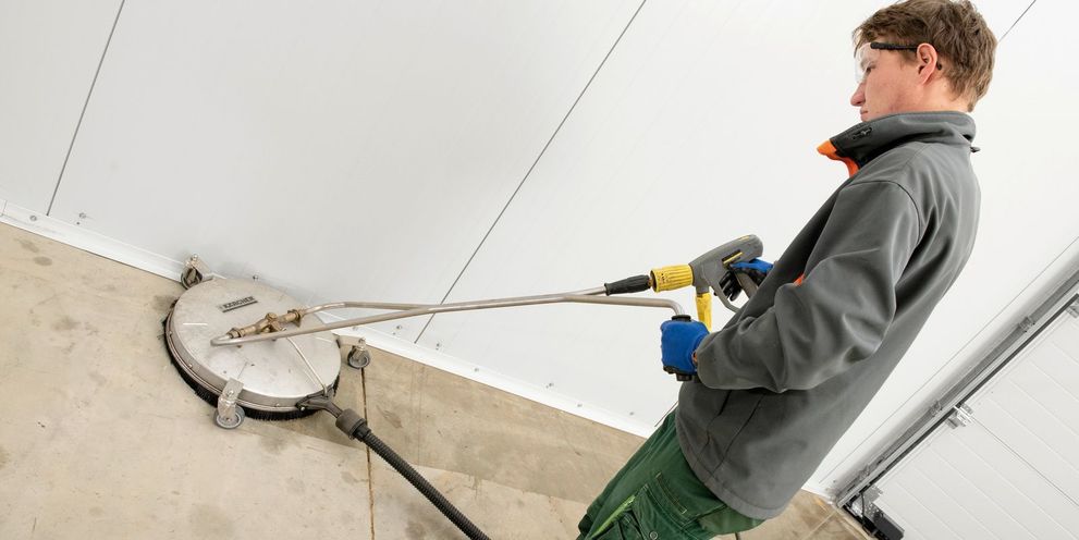 Clean potato storage using surface cleaners