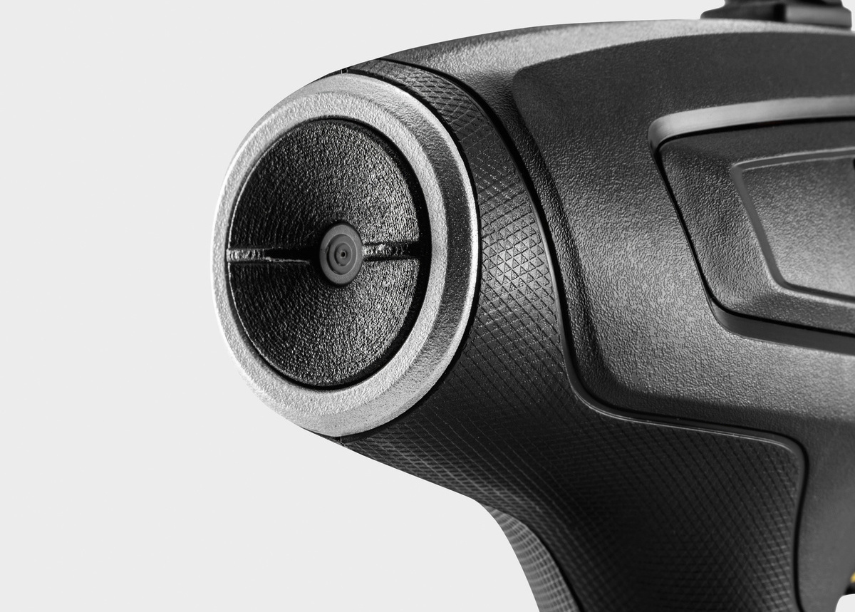 Close-up of the Kärcher spray head