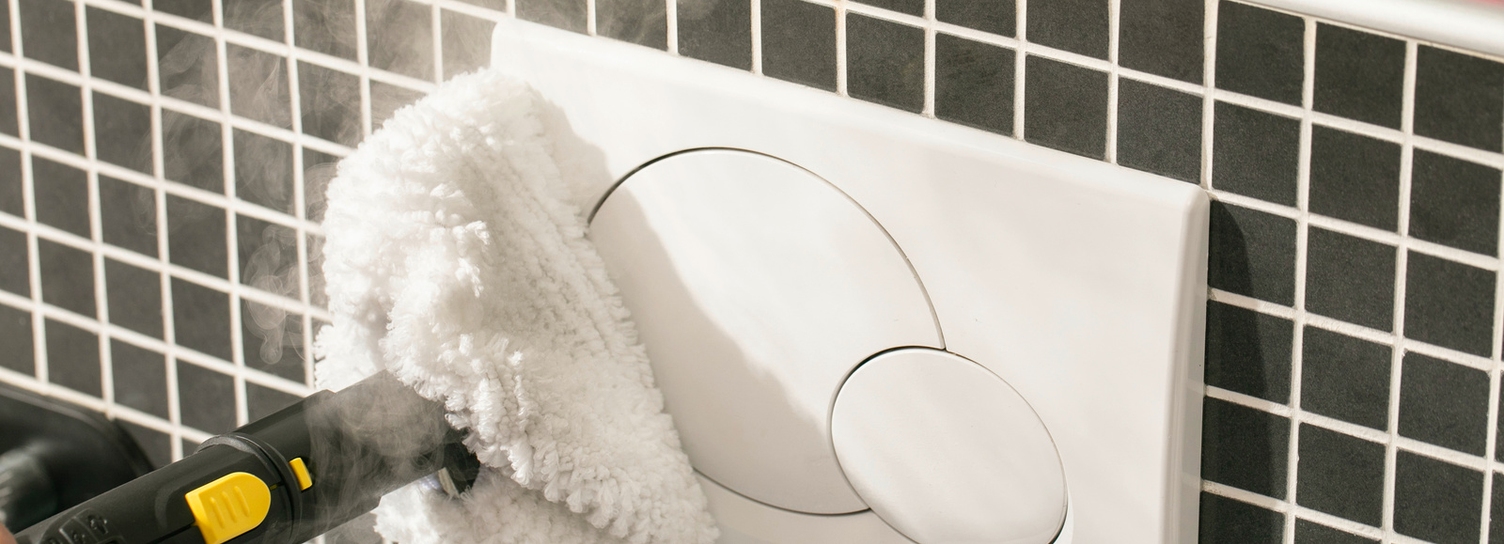 Cleaning the toilet Tips on cleaning toilets with a Kärcher device