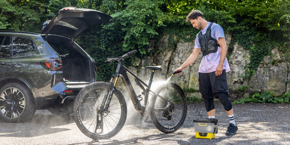 Mobile Outdoor Cleaner