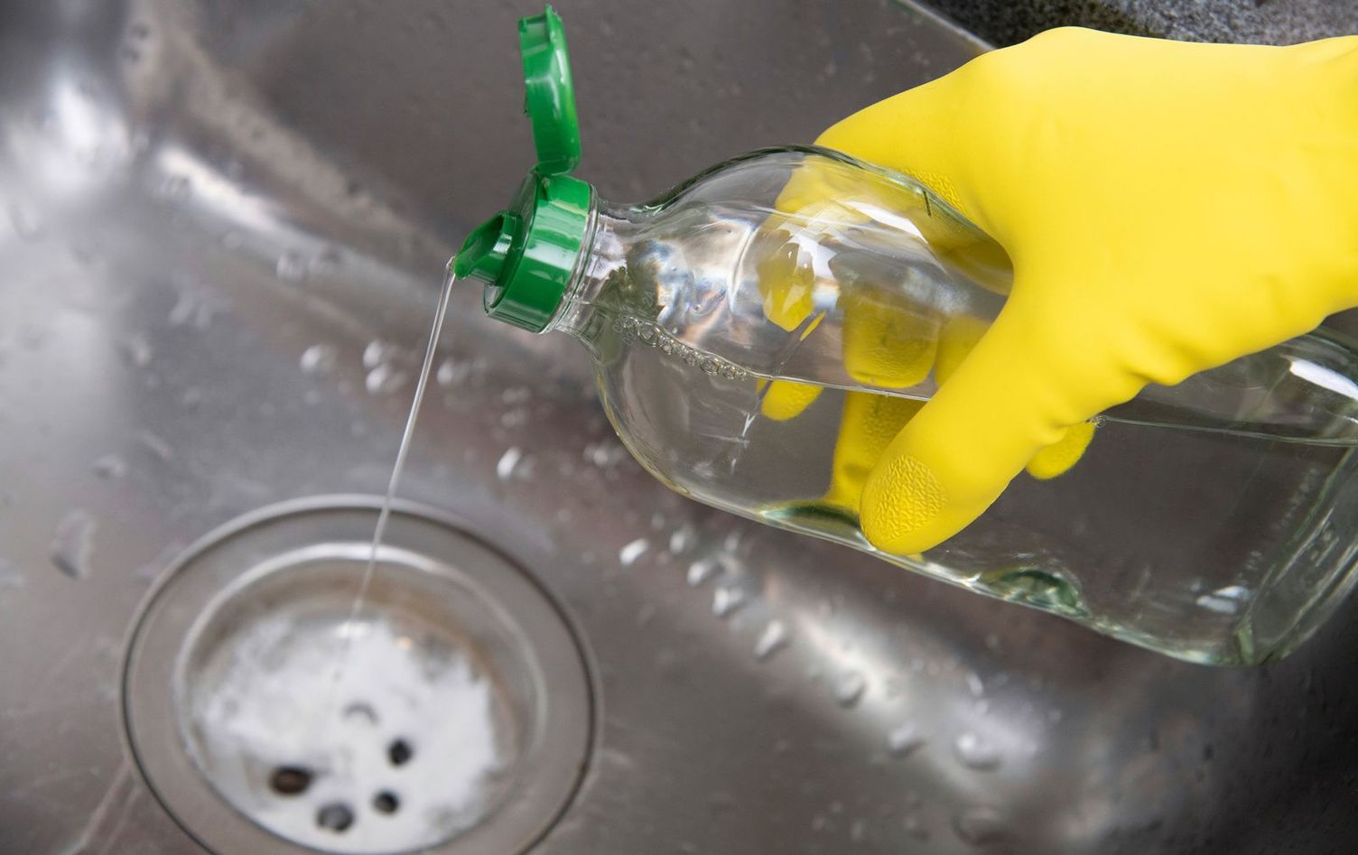 Cleaning drains with the household remedy of bicarbonate of soda