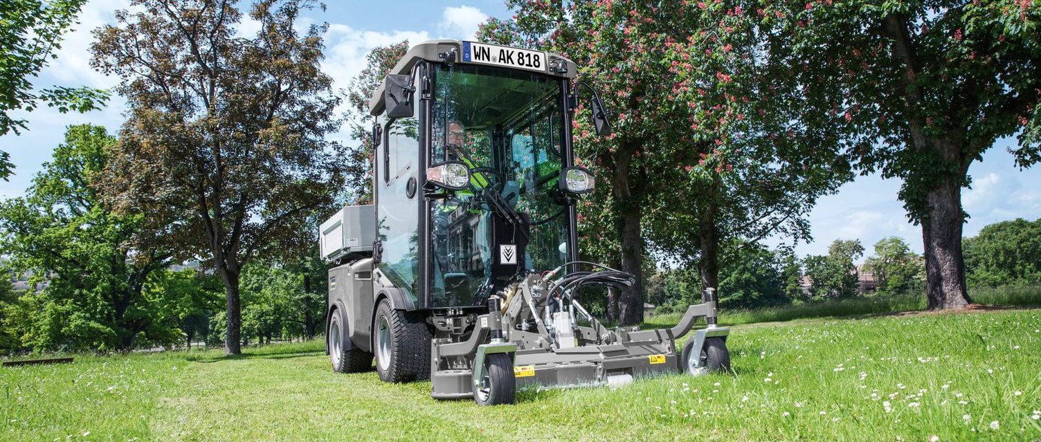 MIC 42 in use for green area maintenance