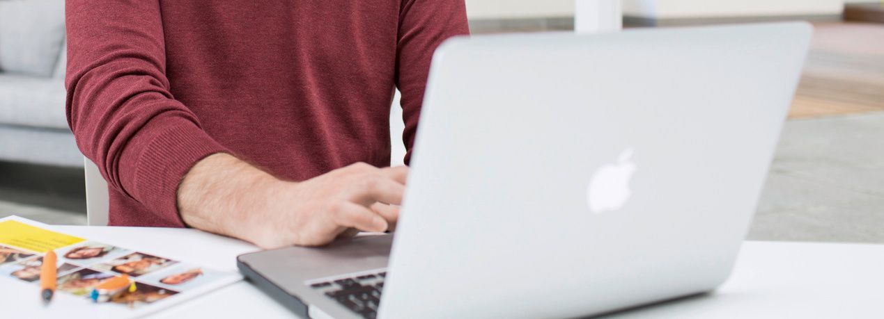 Mitarbeiter am Computer