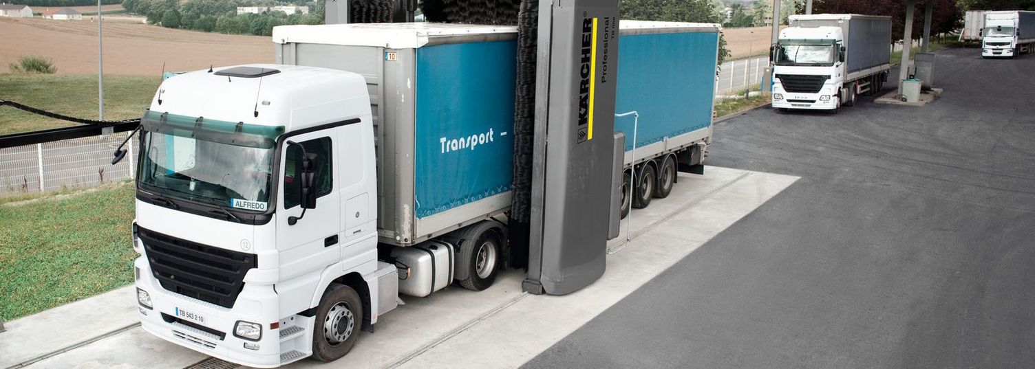 Cleaning commercial vehicles Cleaning commercial vehicles